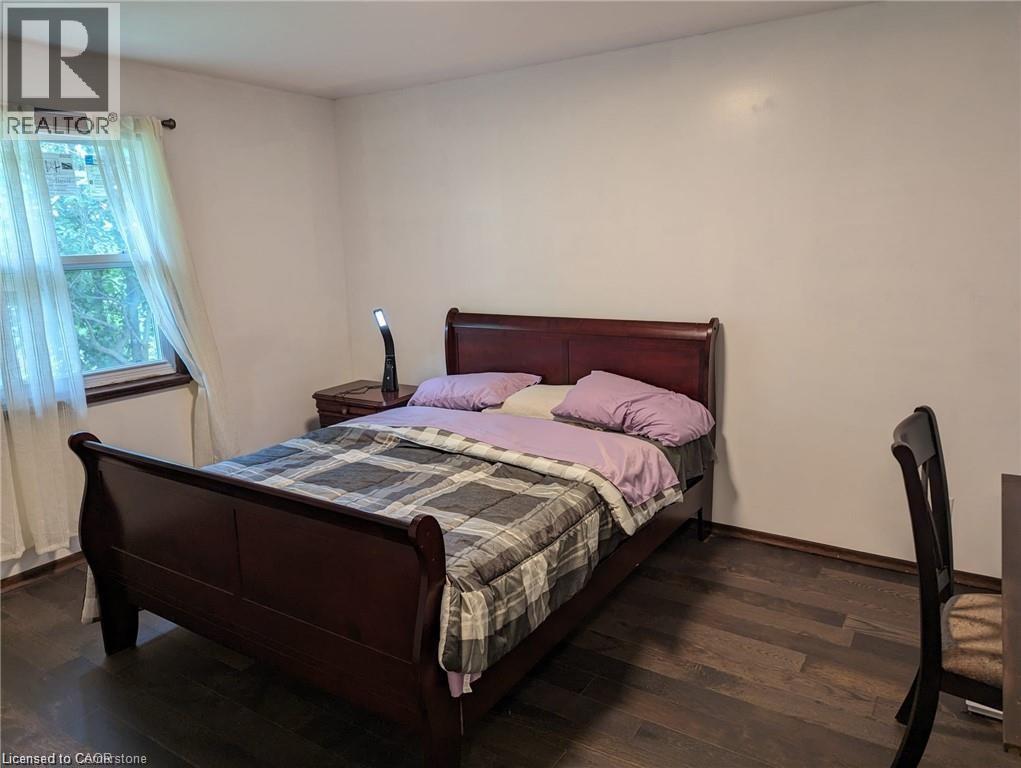 Photo 34 of 108 Marlborough Avenue, Kitchener ON