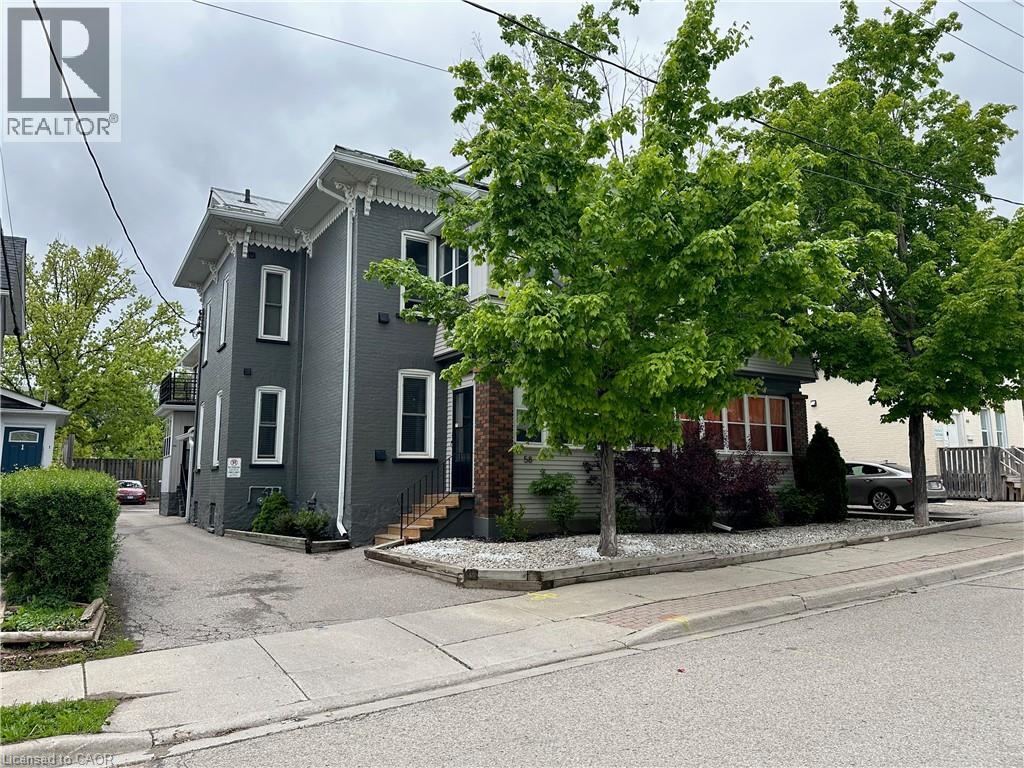 Photo 6 of 58 Madison Avenue N, Kitchener ON