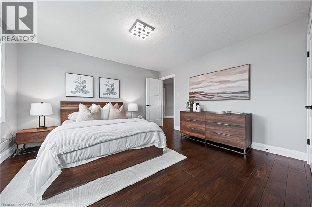 Photo 22 of 11 Milne Drive, Mannheim ON