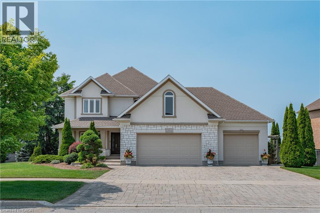 Photo 2 of 11 Milne Drive, Mannheim ON