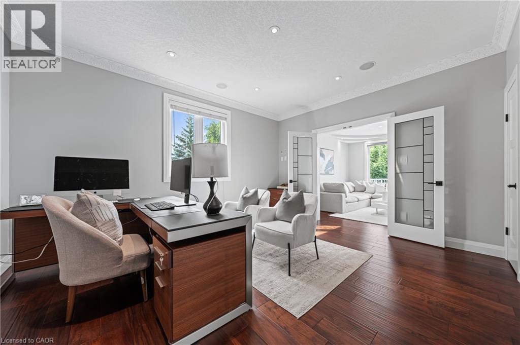 Photo 15 of 11 Milne Drive, Mannheim ON