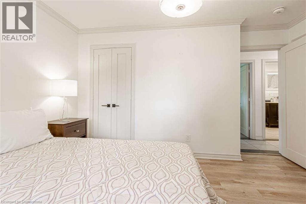 Photo 35 of 3438 Enniskillen Circle, Mississauga ON