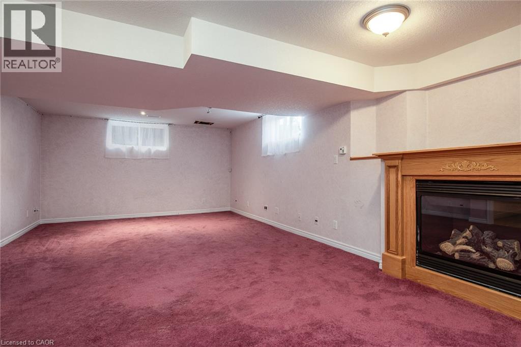 Photo 28 of 35 Yarrow Court, Kitchener ON