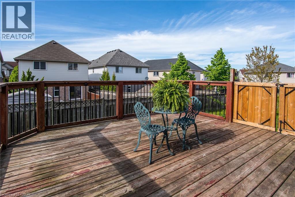 Photo 16 of 35 Yarrow Court, Kitchener ON