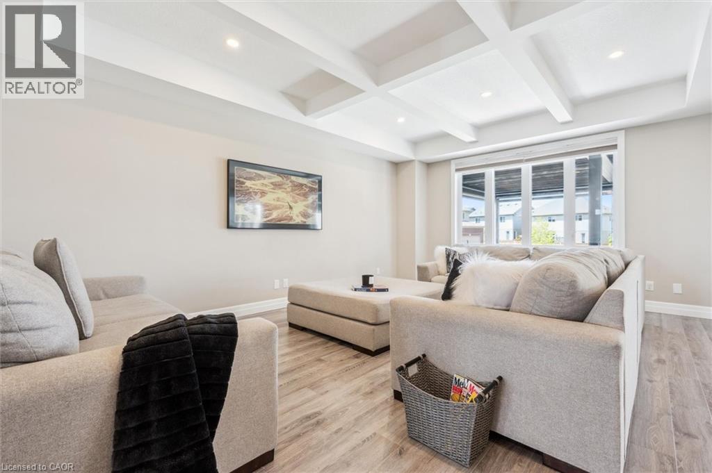 Photo 13 of 151 Mountain Holly Court, Waterloo ON