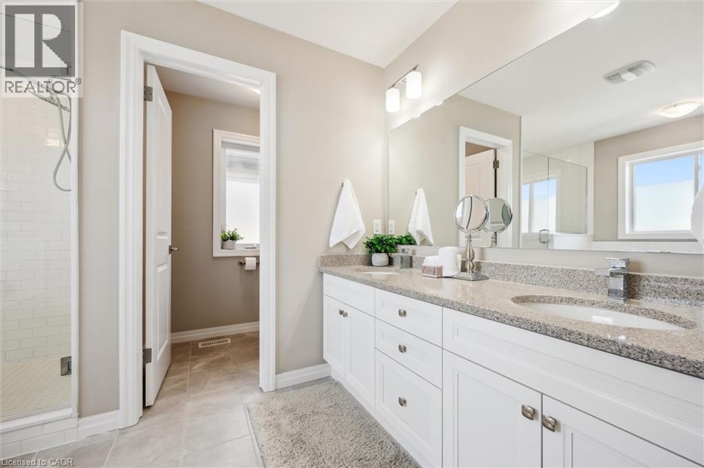 Photo 20 of 151 Mountain Holly Court, Waterloo ON