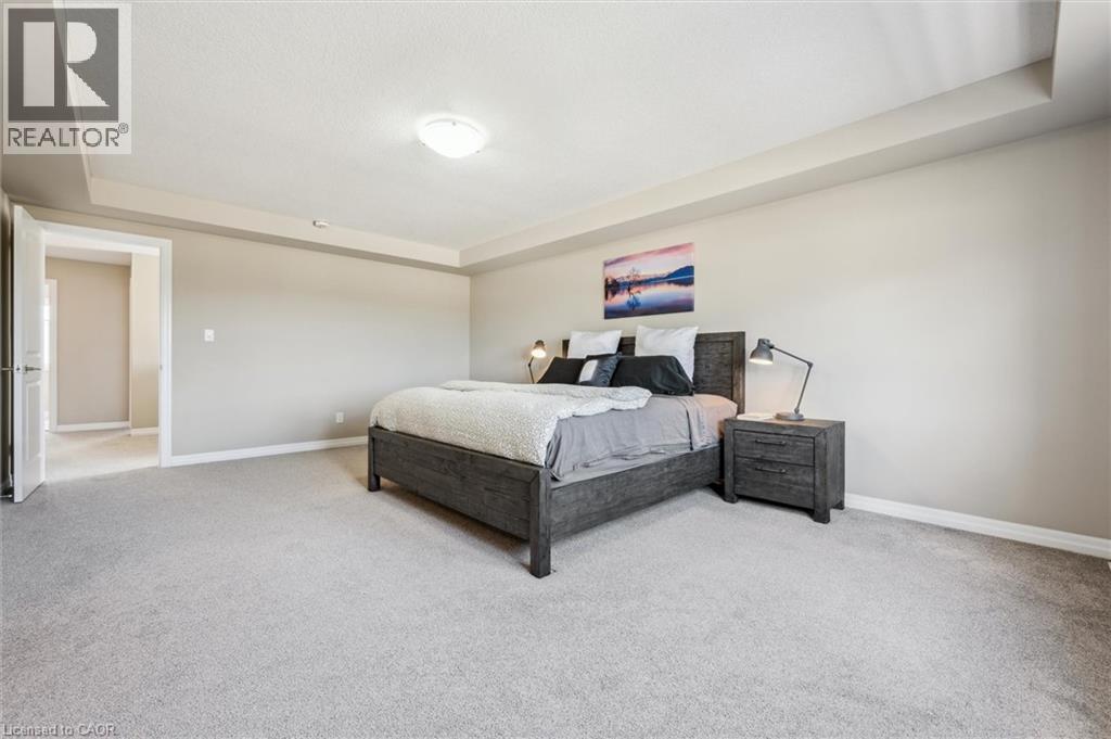 Photo 4 of 151 Mountain Holly Court, Waterloo ON