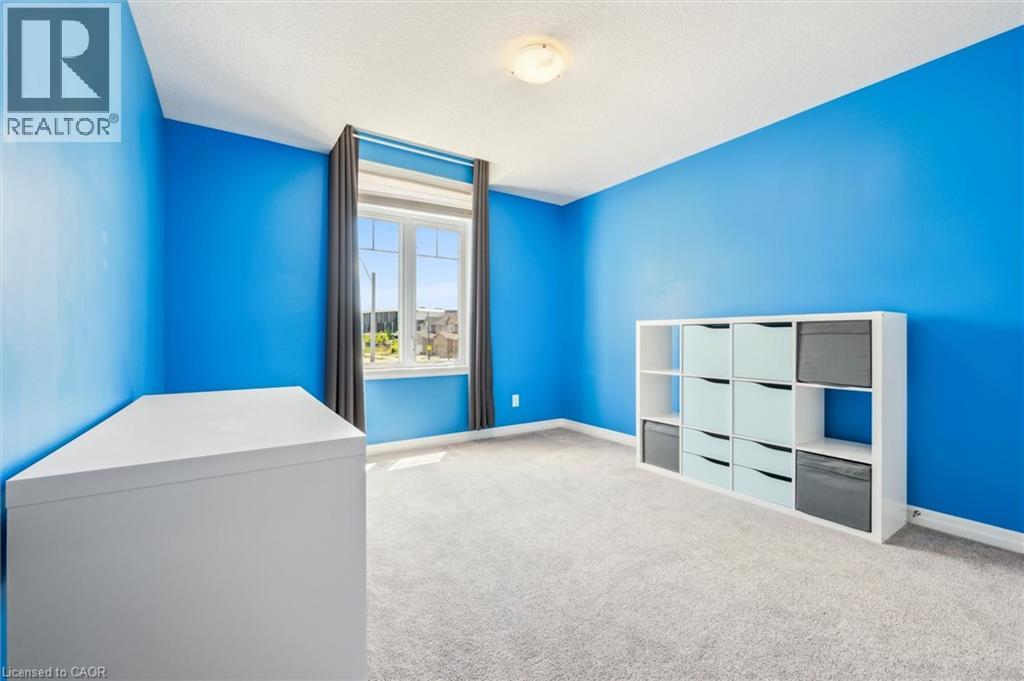 Photo 49 of 151 Mountain Holly Court, Waterloo ON