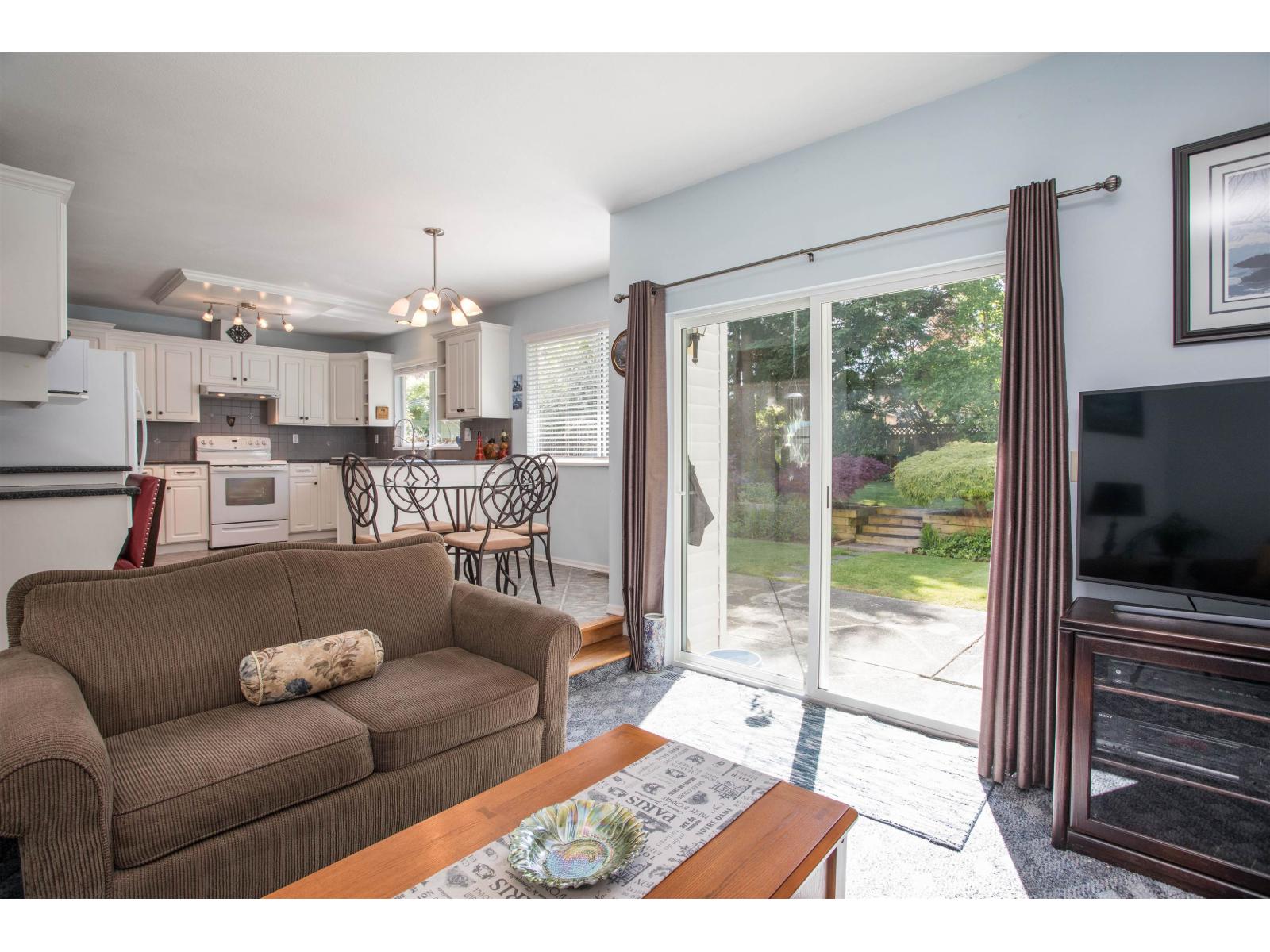 Photo 13 of 1539 161 Street, Surrey BC