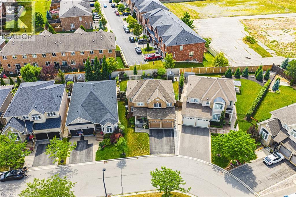 Photo 28 of 636 Serafini Crescent, Milton ON