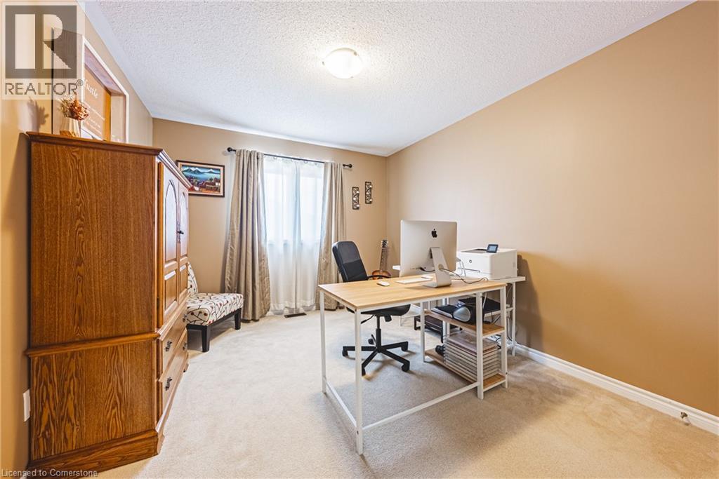 Photo 32 of 636 Serafini Crescent, Milton ON