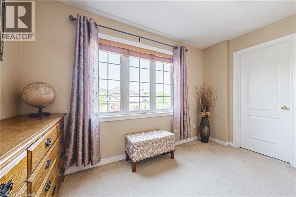 Photo 7 of 636 Serafini Crescent, Milton ON