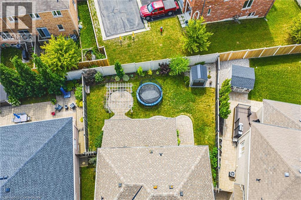 Photo 34 of 636 Serafini Crescent, Milton ON