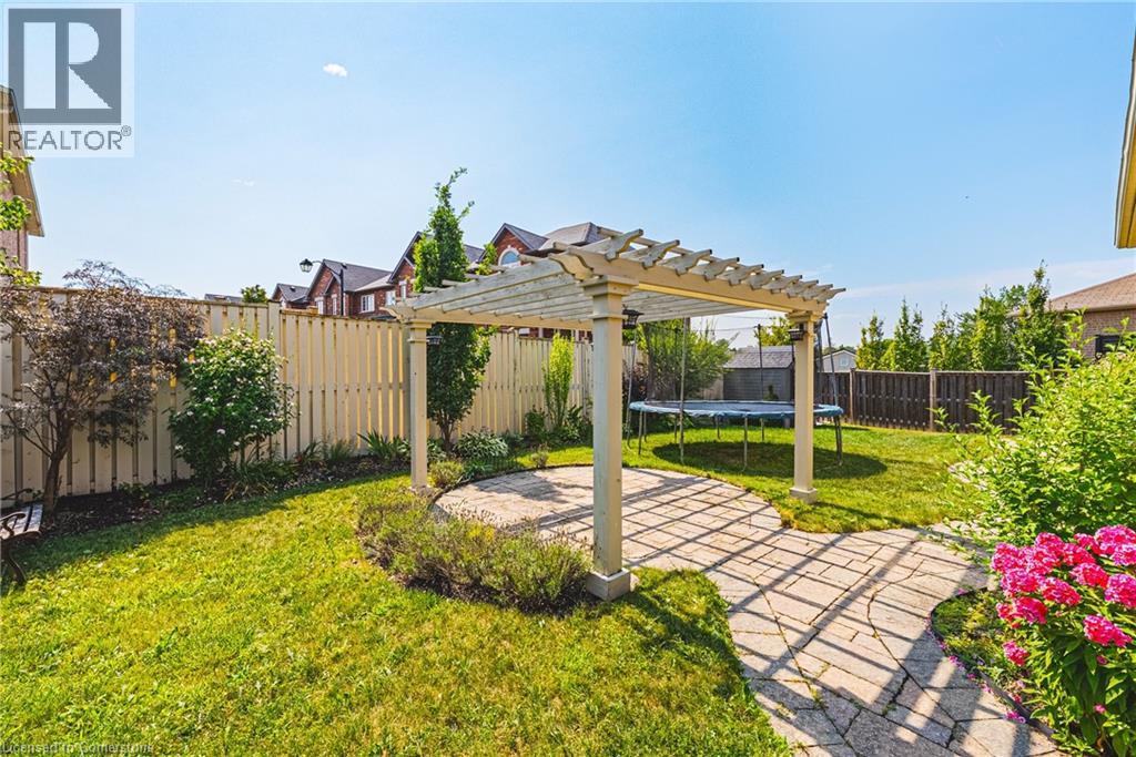 Photo 22 of 636 Serafini Crescent, Milton ON