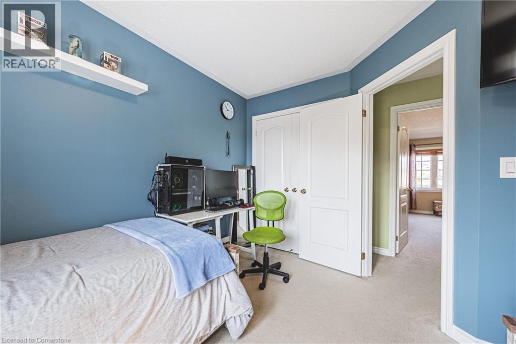 Photo 6 of 636 Serafini Crescent, Milton ON
