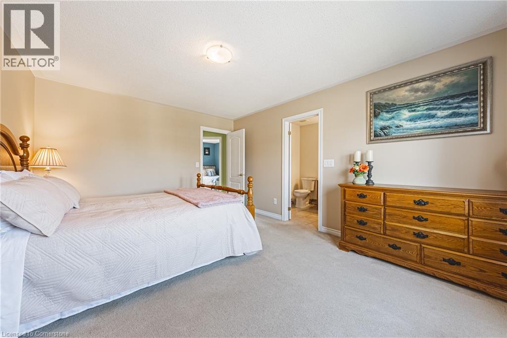 Photo 20 of 636 Serafini Crescent, Milton ON
