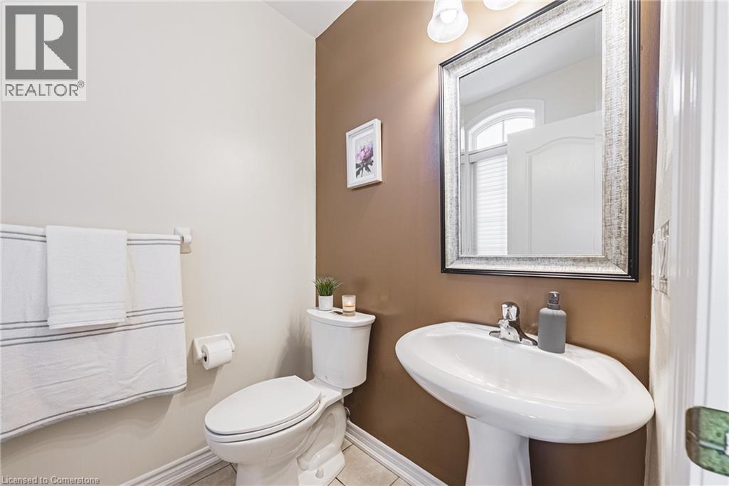 Photo 45 of 636 Serafini Crescent, Milton ON