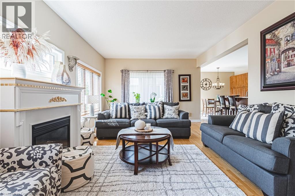 Photo 18 of 636 Serafini Crescent, Milton ON