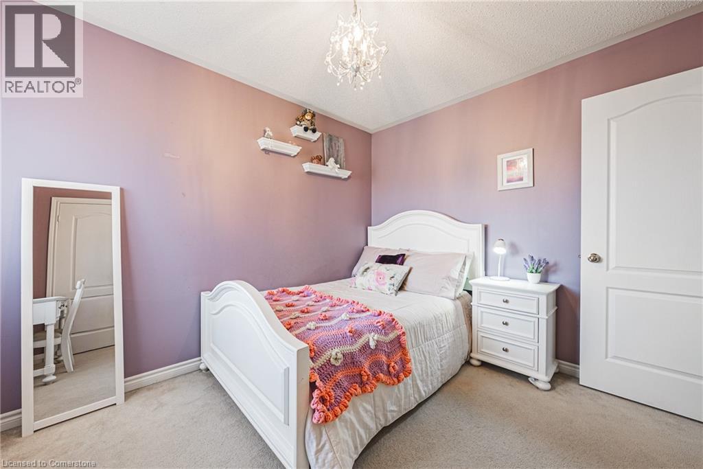 Photo 46 of 636 Serafini Crescent, Milton ON