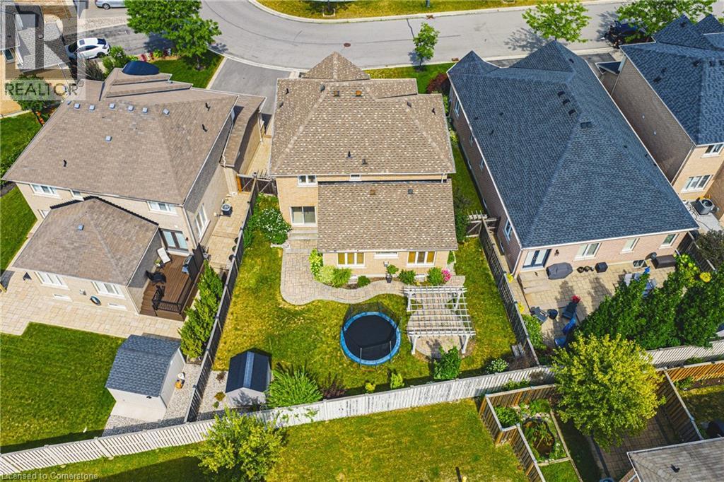 Photo 29 of 636 Serafini Crescent, Milton ON