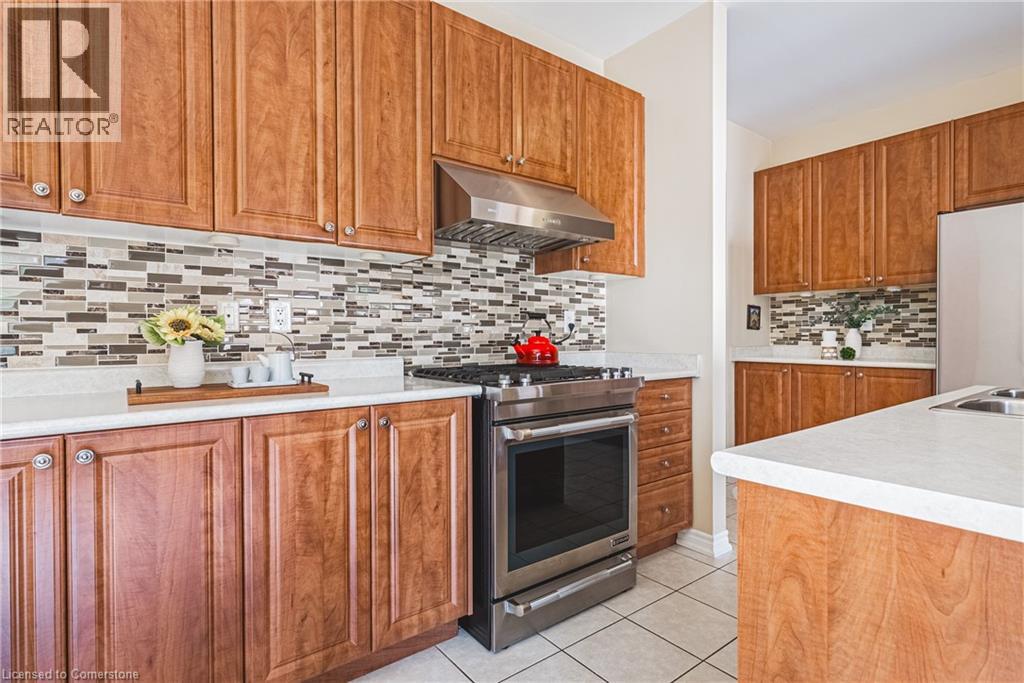 Photo 44 of 636 Serafini Crescent, Milton ON