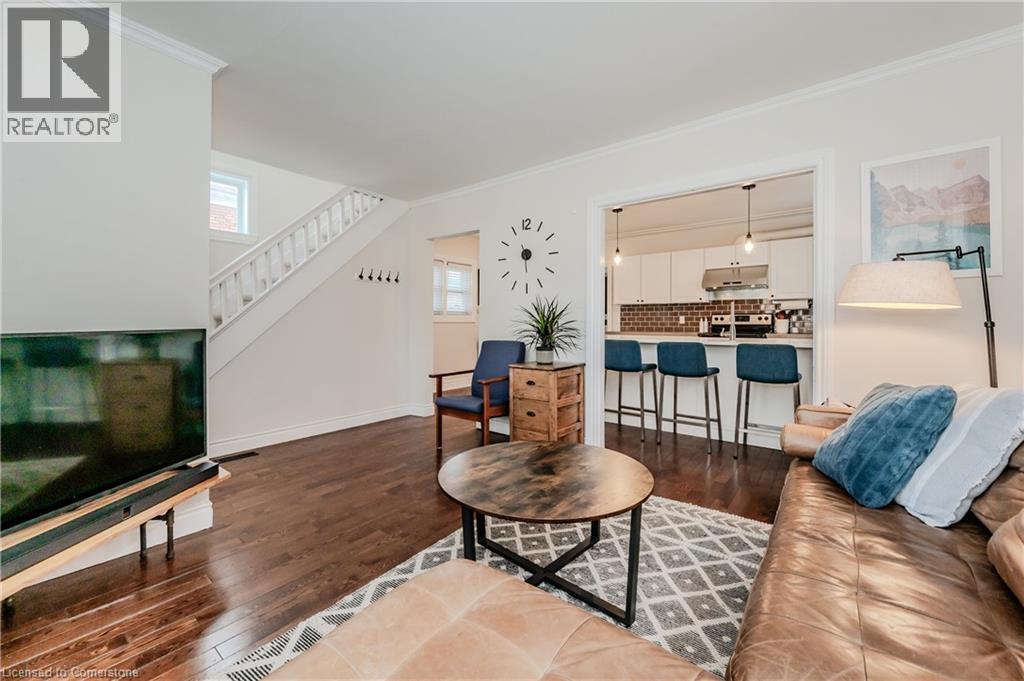 Photo 5 of 291 Guelph Street, Kitchener ON