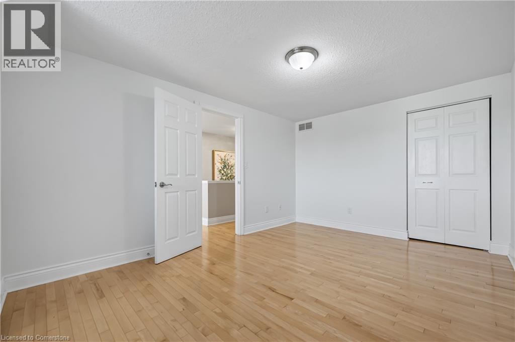 Photo 44 of 173 Hawkins Drive, Cambridge ON
