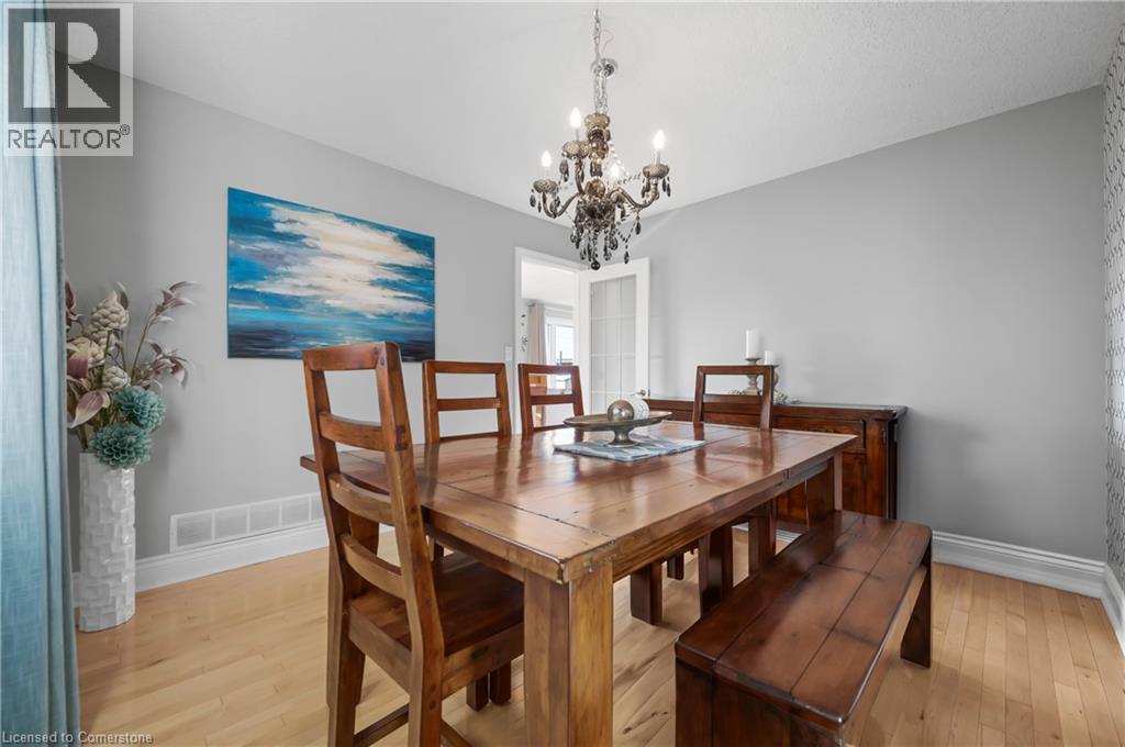 Photo 12 of 173 Hawkins Drive, Cambridge ON