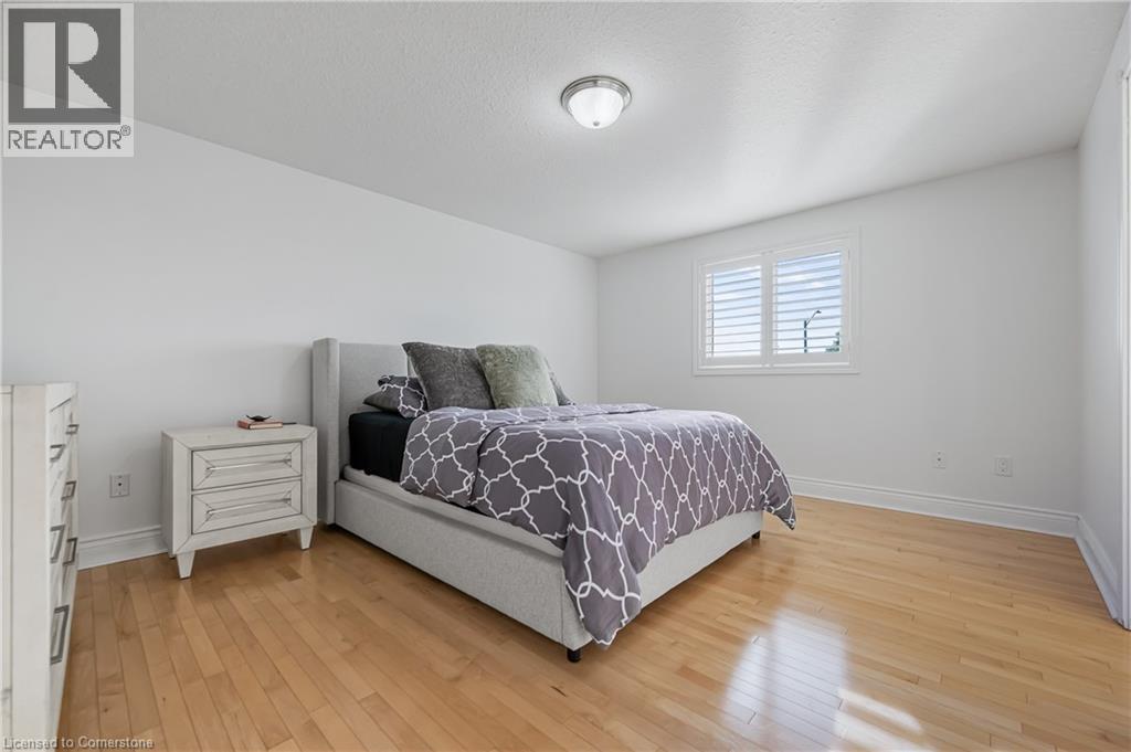 Photo 5 of 173 Hawkins Drive, Cambridge ON