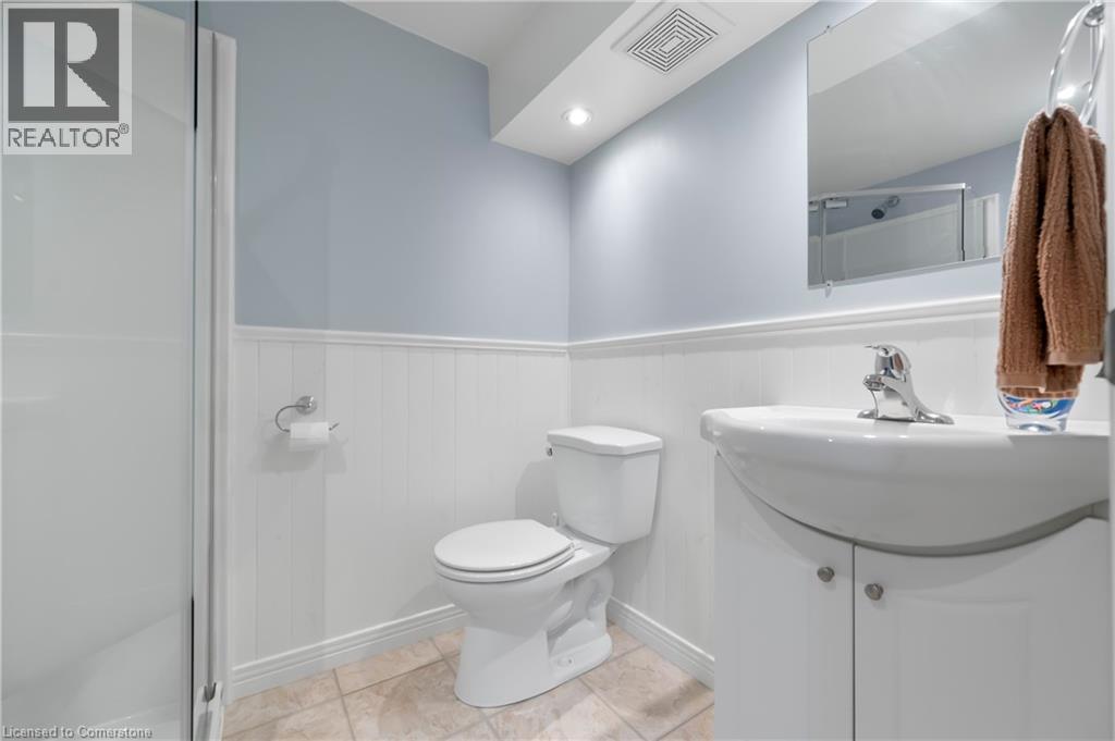 Photo 13 of 173 Hawkins Drive, Cambridge ON
