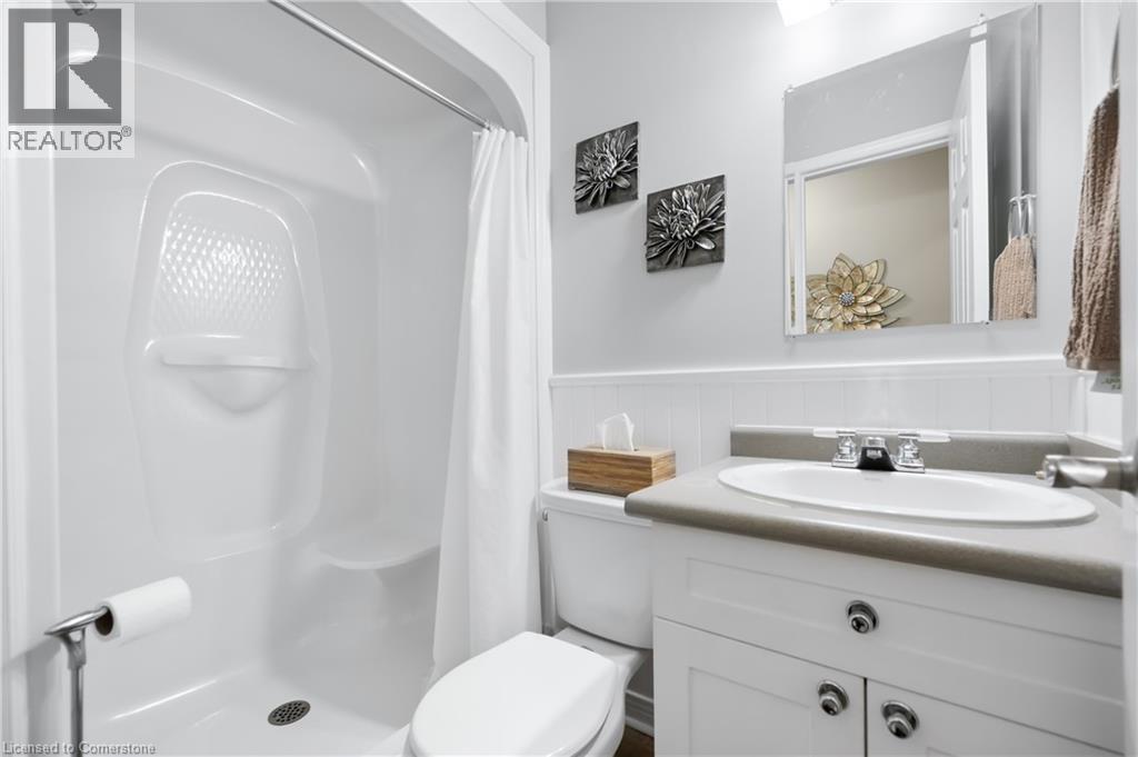 Photo 32 of 173 Hawkins Drive, Cambridge ON