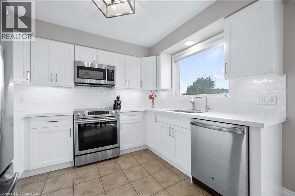 Photo 25 of 173 Hawkins Drive, Cambridge ON