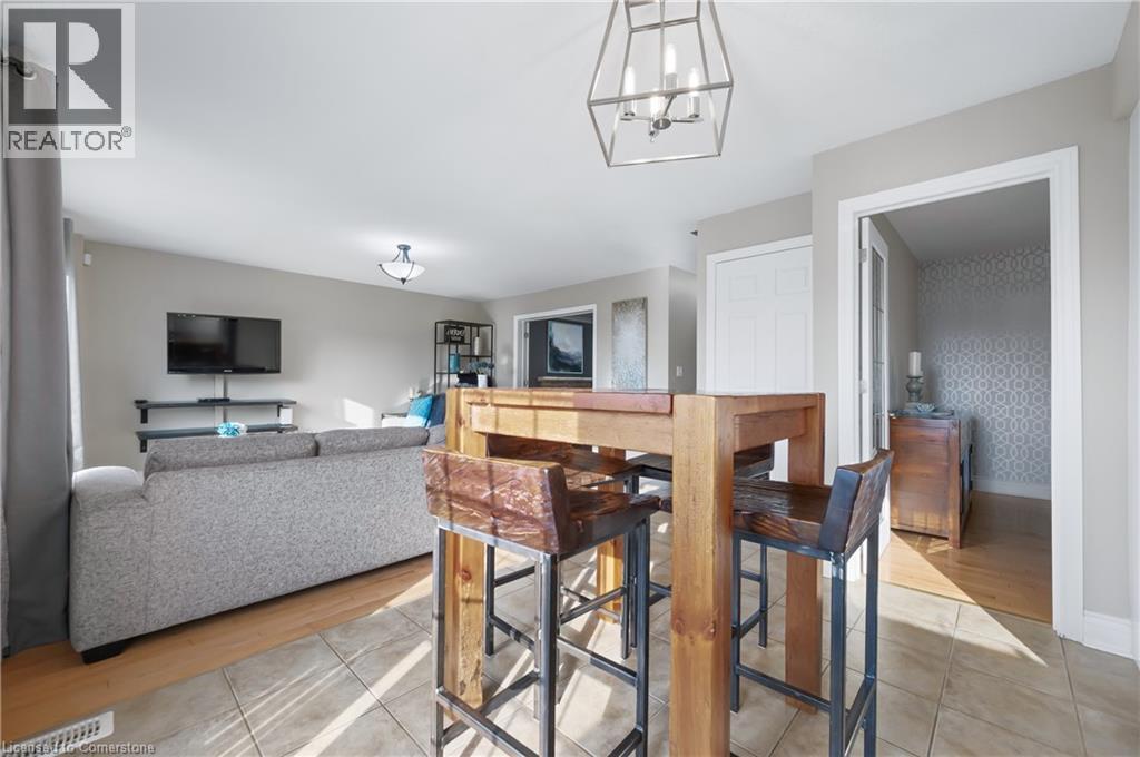 Photo 31 of 173 Hawkins Drive, Cambridge ON