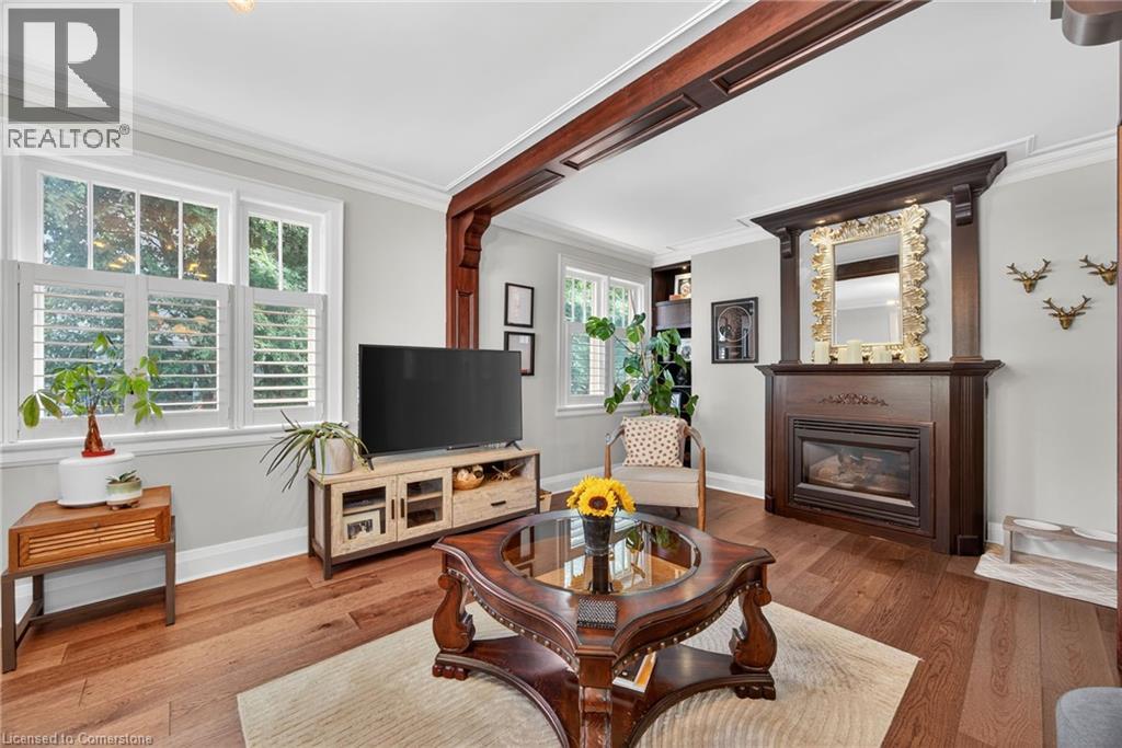 Photo 7 of 108 Owen Street, Barrie ON