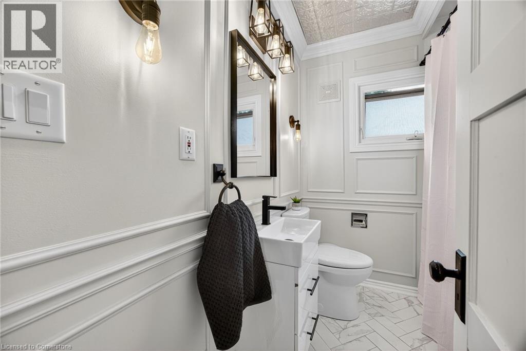 Photo 18 of 108 Owen Street, Barrie ON