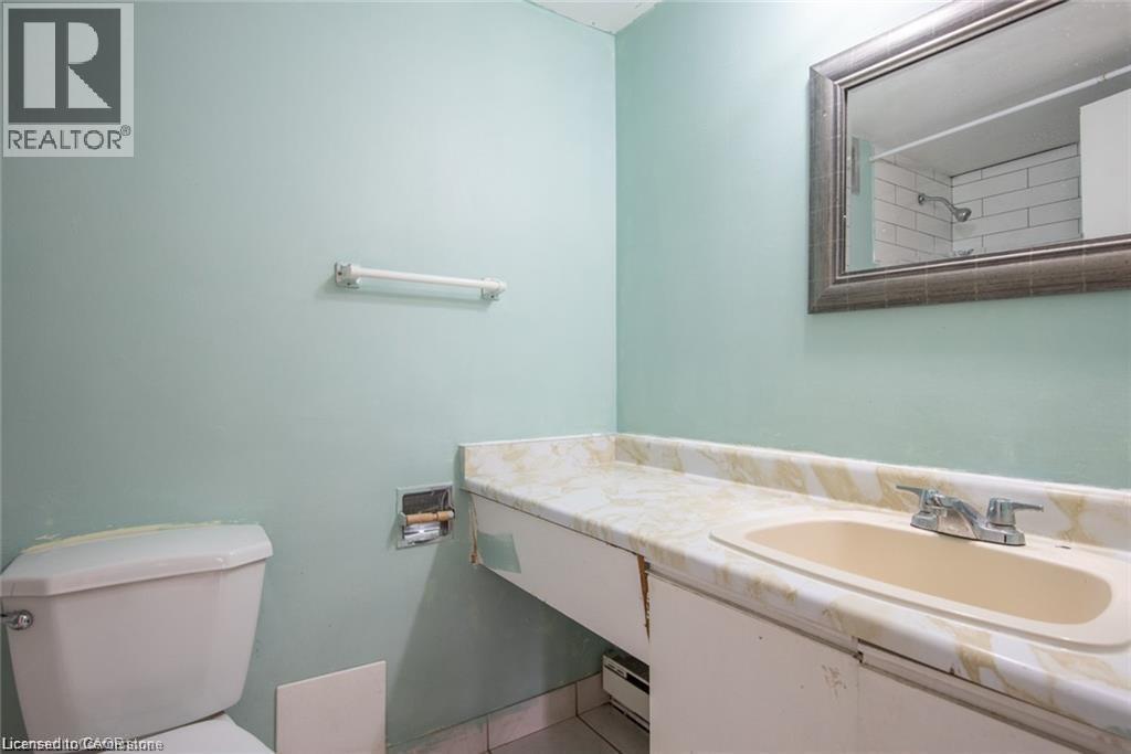 Photo 11 of 71 Vanier Drive Unit 211, Kitchener ON