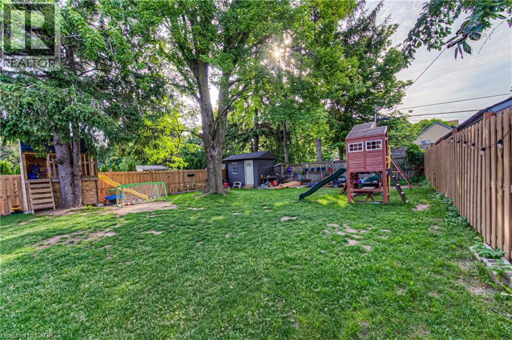 Photo 20 of 81 Fifth Avenue, Kitchener ON