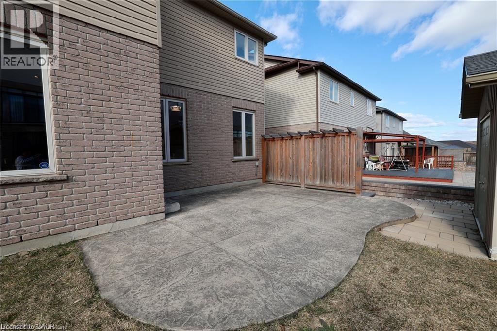 Photo 34 of 341 Zeller Drive, Kitchener ON