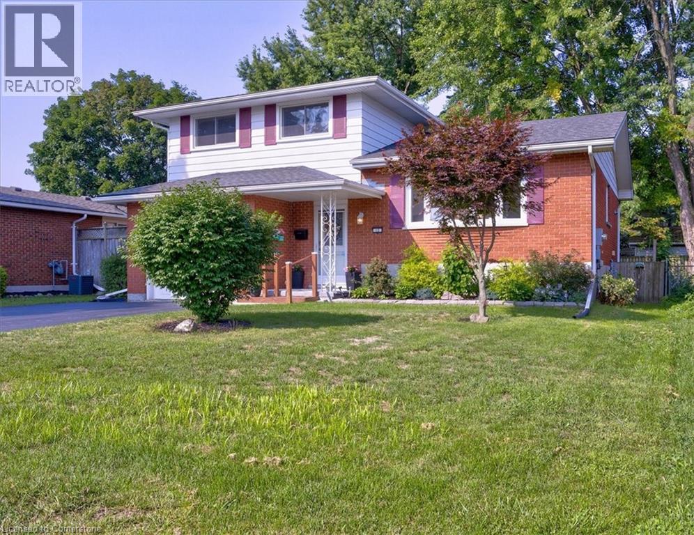 Photo 1 of 12 Miller Crescent, Simcoe ON