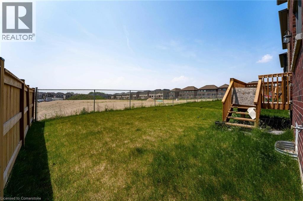 Photo 35 of 815 Sobeski Avenue, Woodstock ON