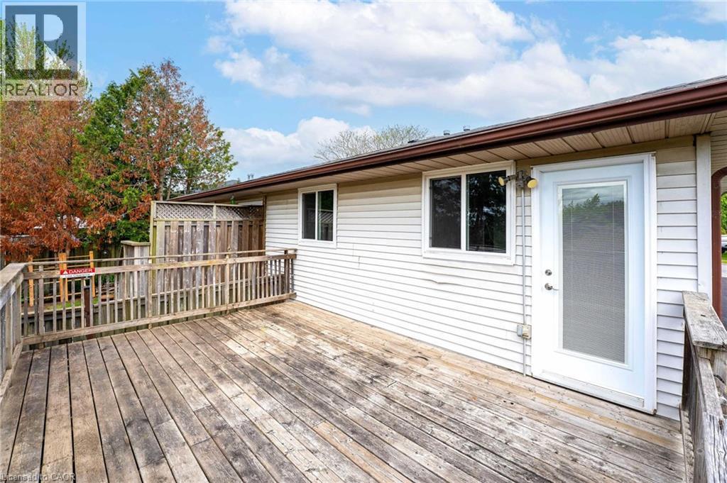 Photo 40 of 119 Nickolas Crescent, Cambridge ON