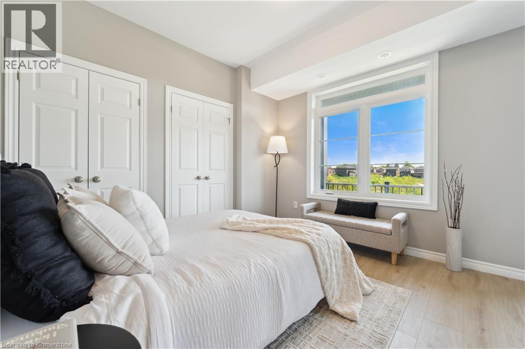Photo 9 of 120 Lomond Lane, Kitchener ON