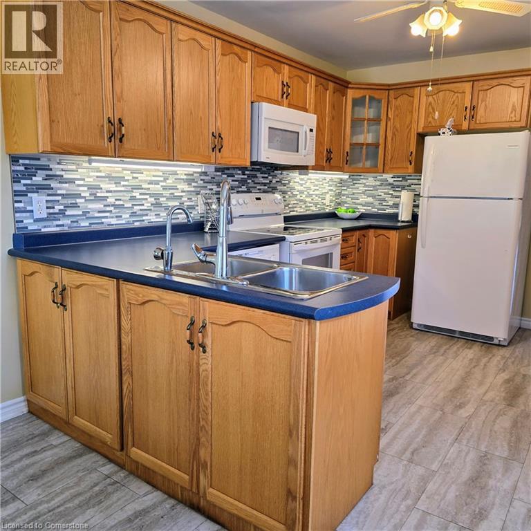 Photo 21 of 10 Isherwood Avenue Unit 5, Cambridge ON