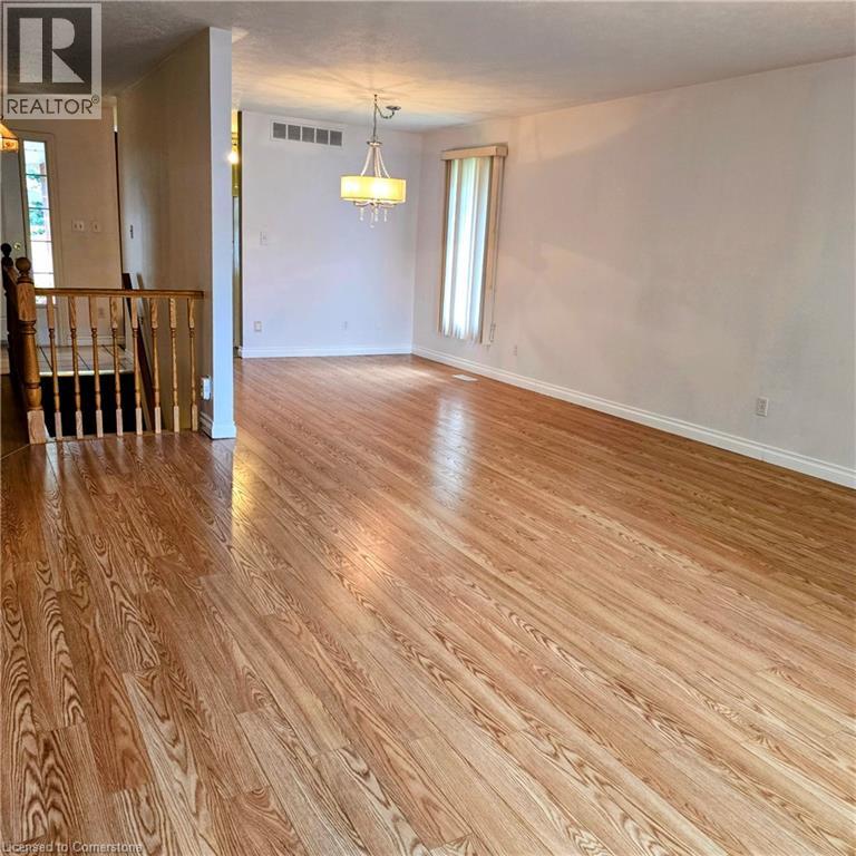 Photo 27 of 10 Isherwood Avenue Unit 5, Cambridge ON