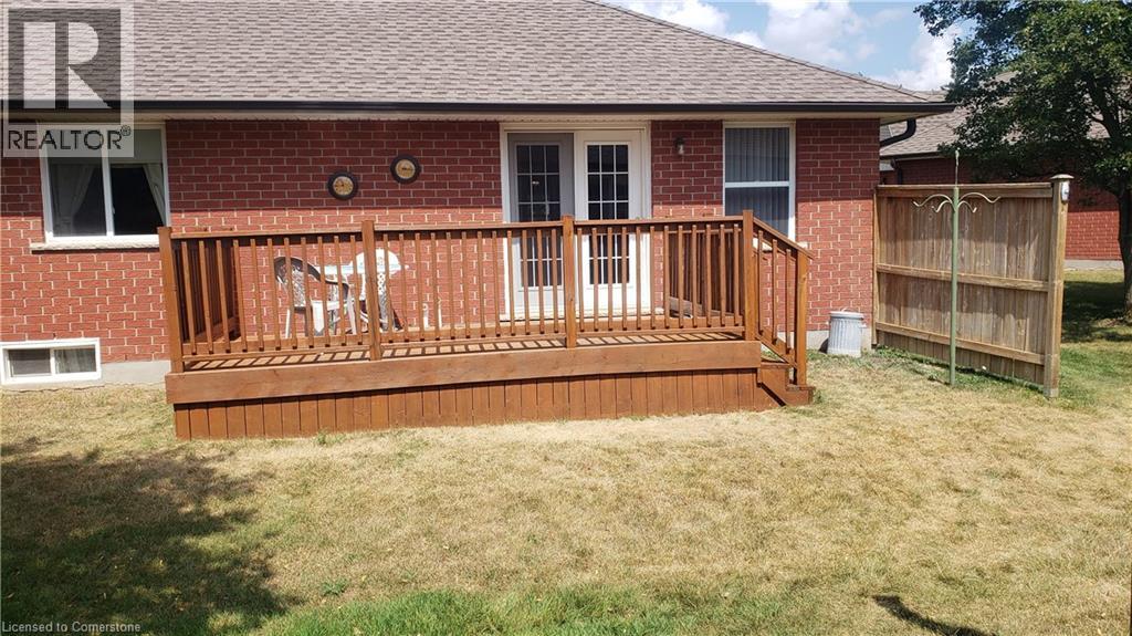 Photo 1 of 10 Isherwood Avenue Unit 5, Cambridge ON
