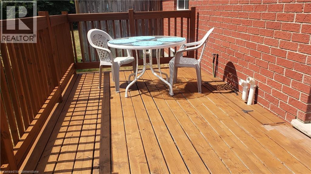 Photo 2 of 10 Isherwood Avenue Unit 5, Cambridge ON