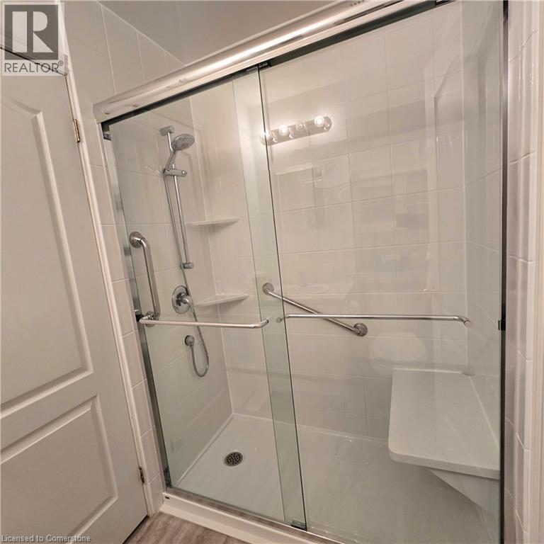Photo 8 of 10 Isherwood Avenue Unit 5, Cambridge ON