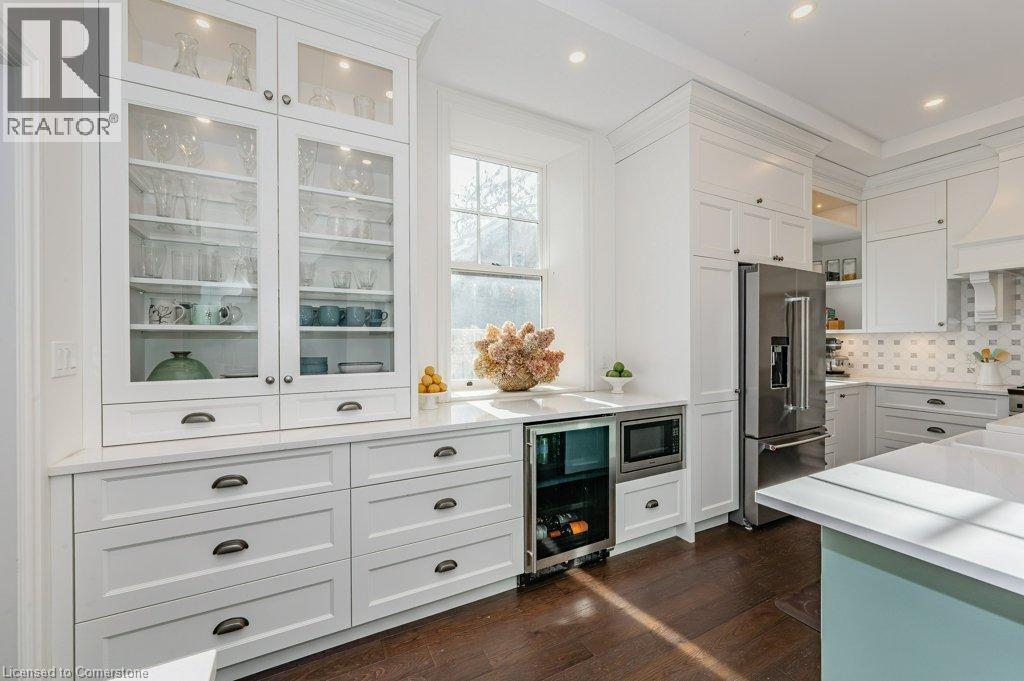Photo 17 of 15 Liverpool Street, Guelph ON