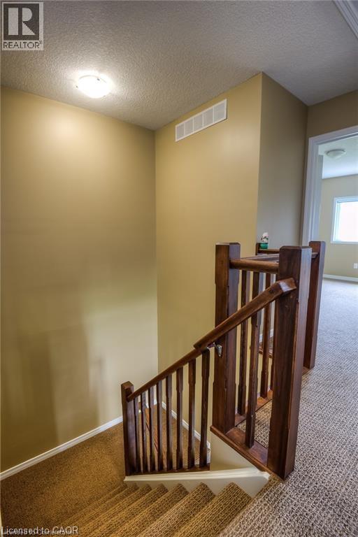 Photo 31 of 260 Countrystone Crescent, Kitchener ON
