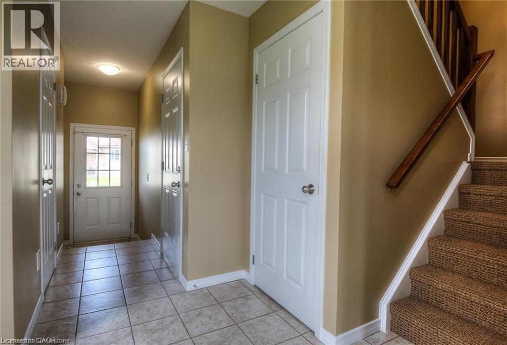 Photo 22 of 260 Countrystone Crescent, Kitchener ON